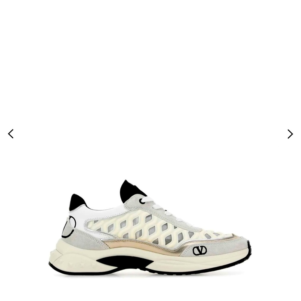 Worn once!Stylish and comfortable! Size 40